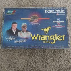 Dale Earnhardt Wrangler Jeans 6-Piece 1999 Nascar Train Diecast Set Collectible 