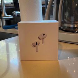 Apple Airpods Pro 2nd Generation With Magsafe Wireless Charging Case 