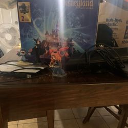 Xbox 360 With Disney Game Disney Infinity Pad And Characters Everything But A Controller