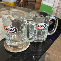 2 A&W GLASS ROOT BEER MUGS, Collectible 