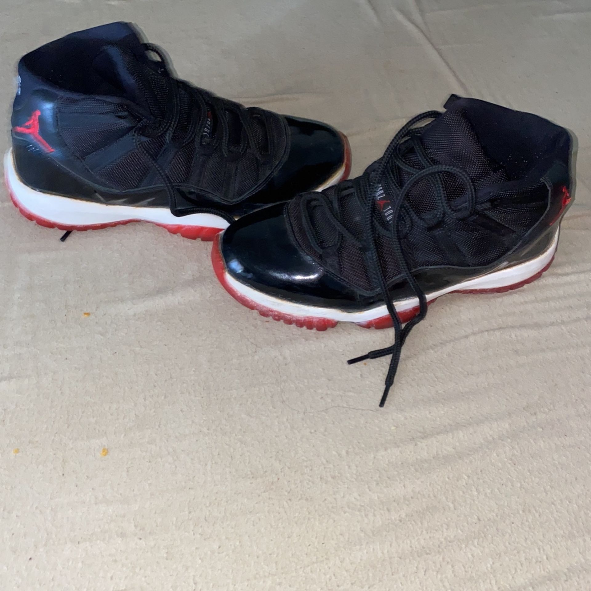 Jordan 11 Breds Sneakers