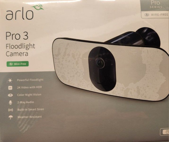 Arlo Pro 3 Floodlight Camera