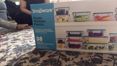 snapware plastic 38 piece set