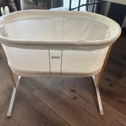 Baby Bjorn Bassinet / Cradle / Crib