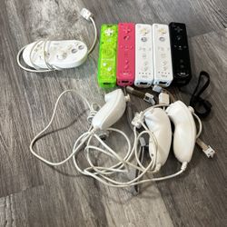 Nintendo Wii Remotes Controller Nunchucks 