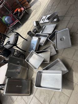 Chafing Dishes with lids