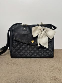 Betsey Johnson black & white purse