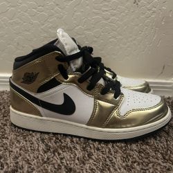 Nike gold metallic air Jordan 1 mid SE 