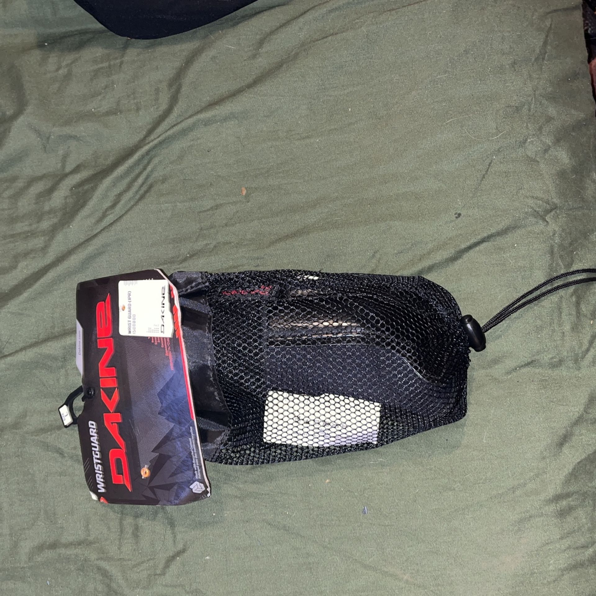 Dakine Wrist guards