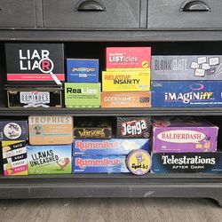 ** HUGE LOT of GAMES **  Party/Board/Family/Cooperative/Strategy