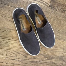 Steve Madden Slip Ons Size 6