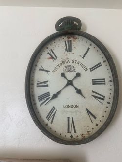 Large wall clock