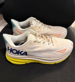 HOKA One Clifton 9 Running shoes Size 10