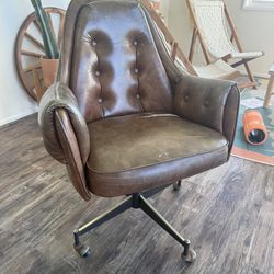 Vintage Douglas Furniture Co Chair