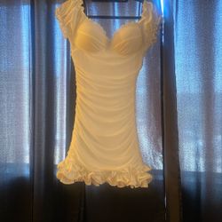 Size M White Dress 