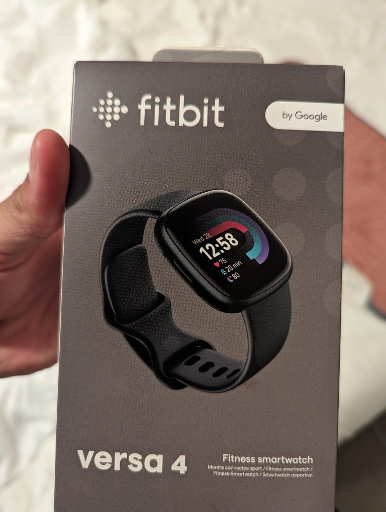 Fitbit Versa 4 