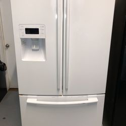 Samsung White Refrigerator French Door
