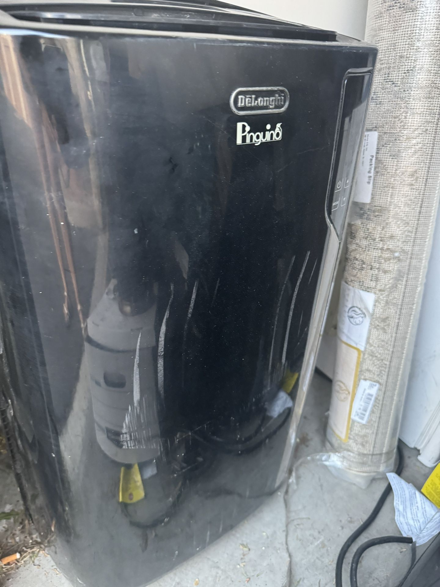 De'Longhi Black Portable Air Cooler with Remote Control and Dehumidifier