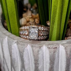 Stunning Wedding Ring 