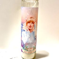 Saint Taylor Swift Prayer Candle – Celebrity Tribute Glass Jar Candle