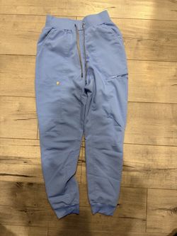 XS Fabletics Jogger Scrubs