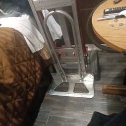 Milwaukee 3 In One Dolly 