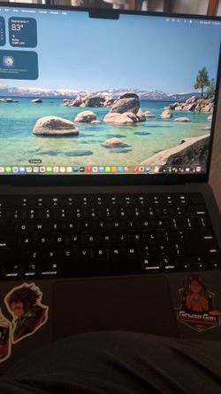Apple MacBook Pro Laptop