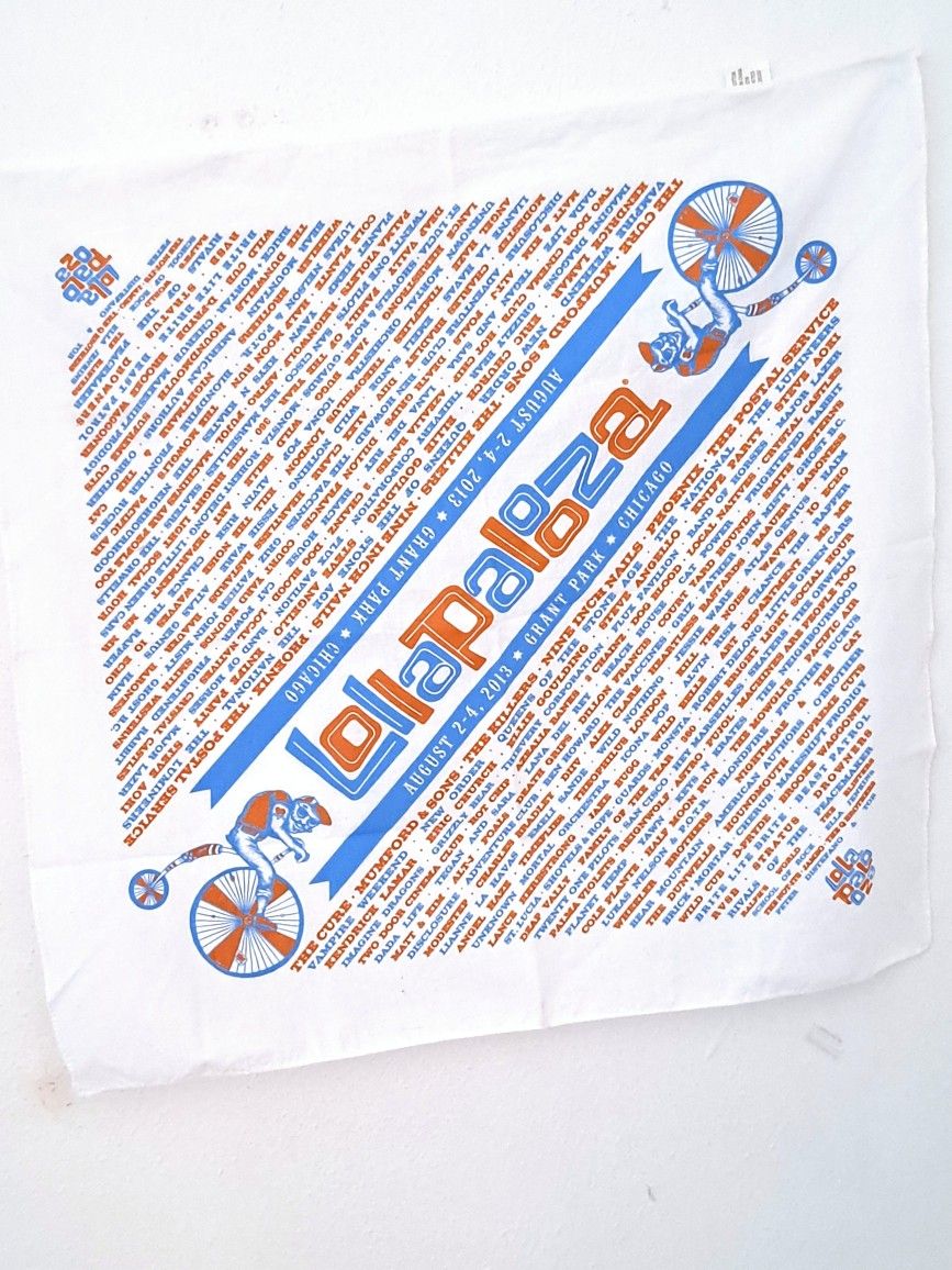 Official 2013 Lollapalooza Festival lineup BANDANA