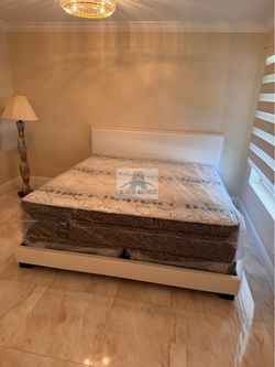 King mattress pillow top and box spring set (2pc - brand new)