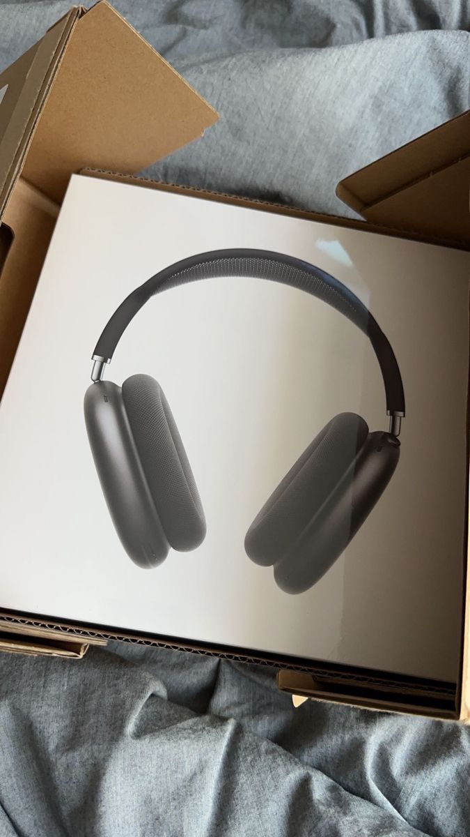 Airpods Max With Noise Cancellation