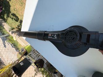Leaf blower