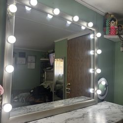 $580 For Alll The Whole Bed Set !!