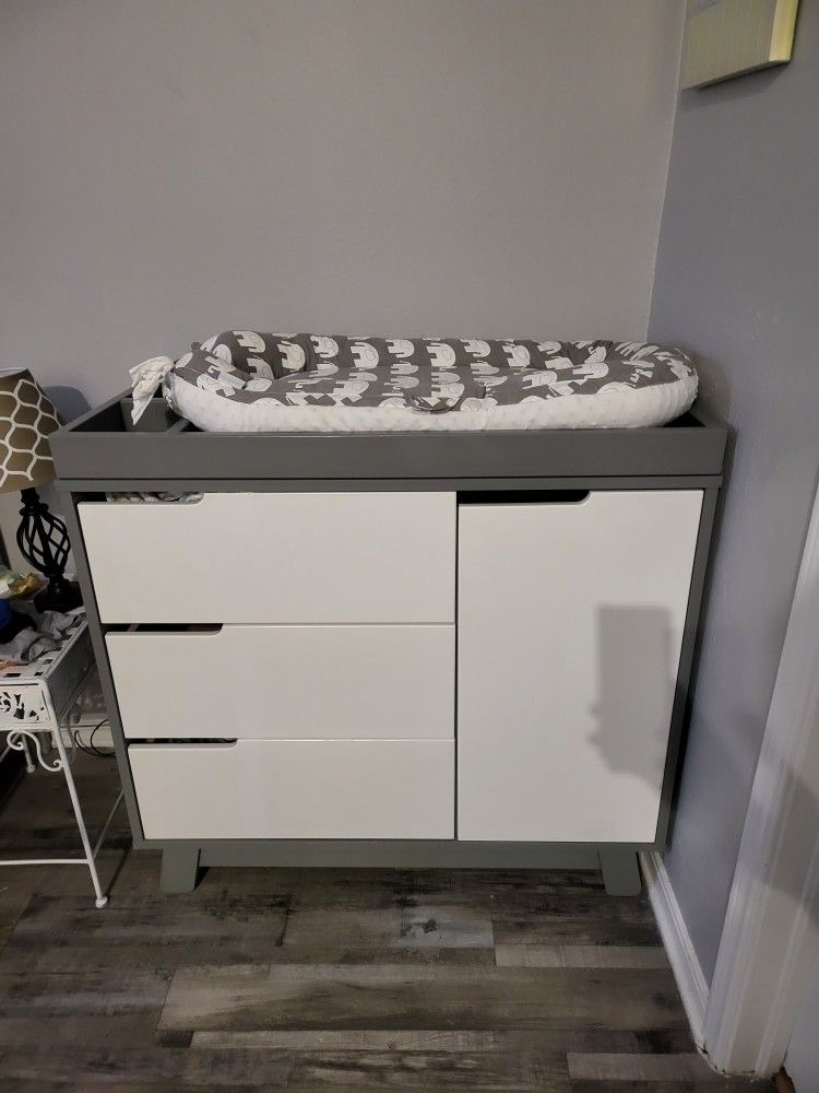 SlumberTime Changer Dresser