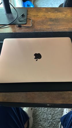 MacBook Air 13 inch M1 256gb A2337