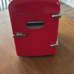 Frigidaire Mini Fridge