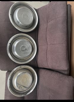  1969 Chrysler 300 15 inch hub caps. 3 Available 