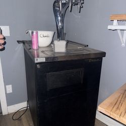 Coffee dispenser