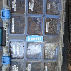 Box Of Misc Tap Cons