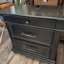 Dresser Set