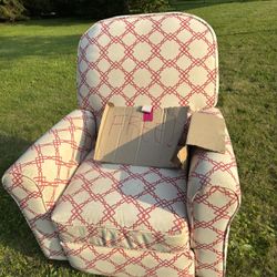 Recliner: Great Condition!