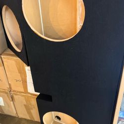 Subwoofer Box Toyota Tacoma Dual 12”