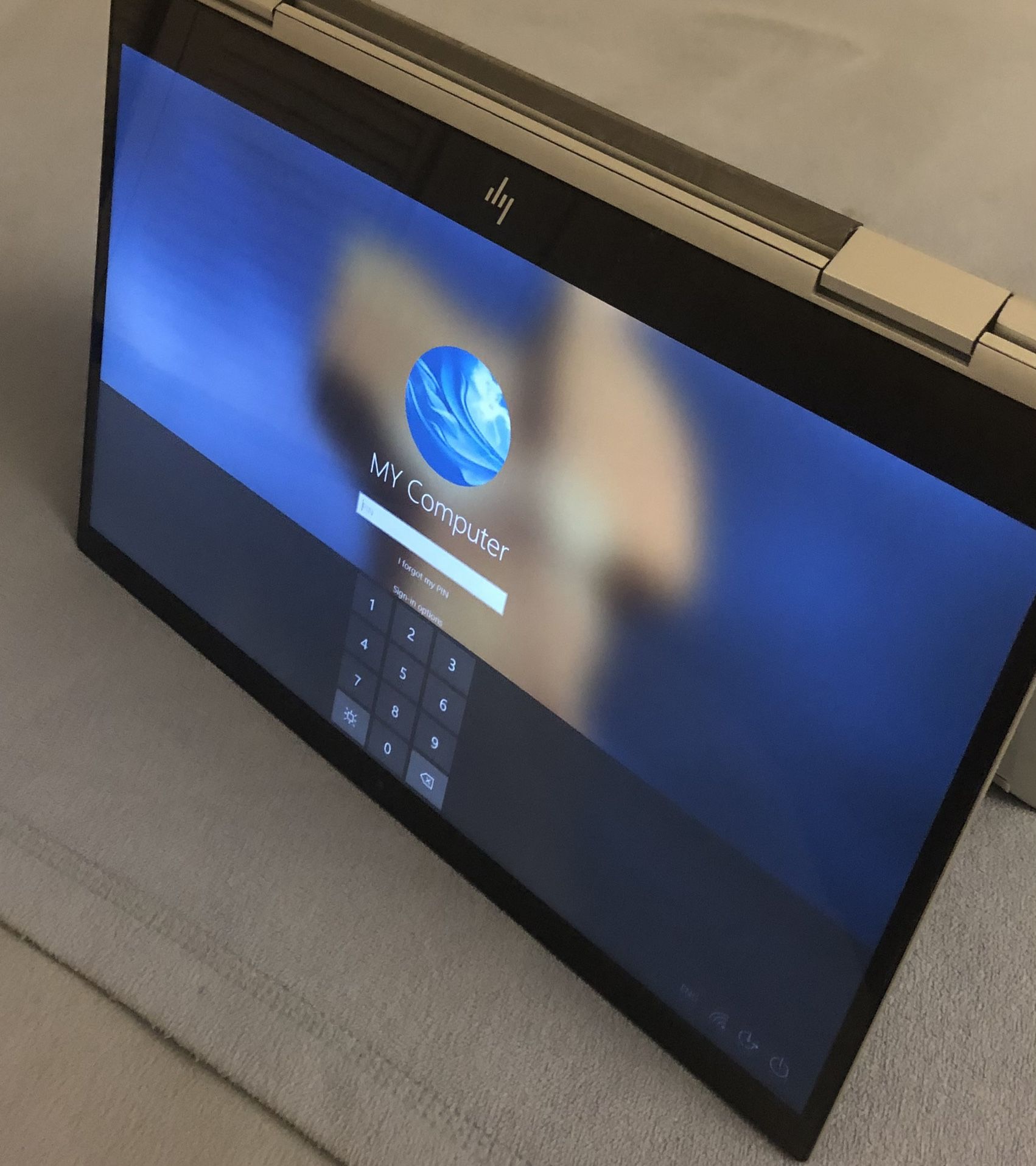 HP ENVY x360 (8th Gen/Intel i5 Quad-Core) Touchscreen (256GB)