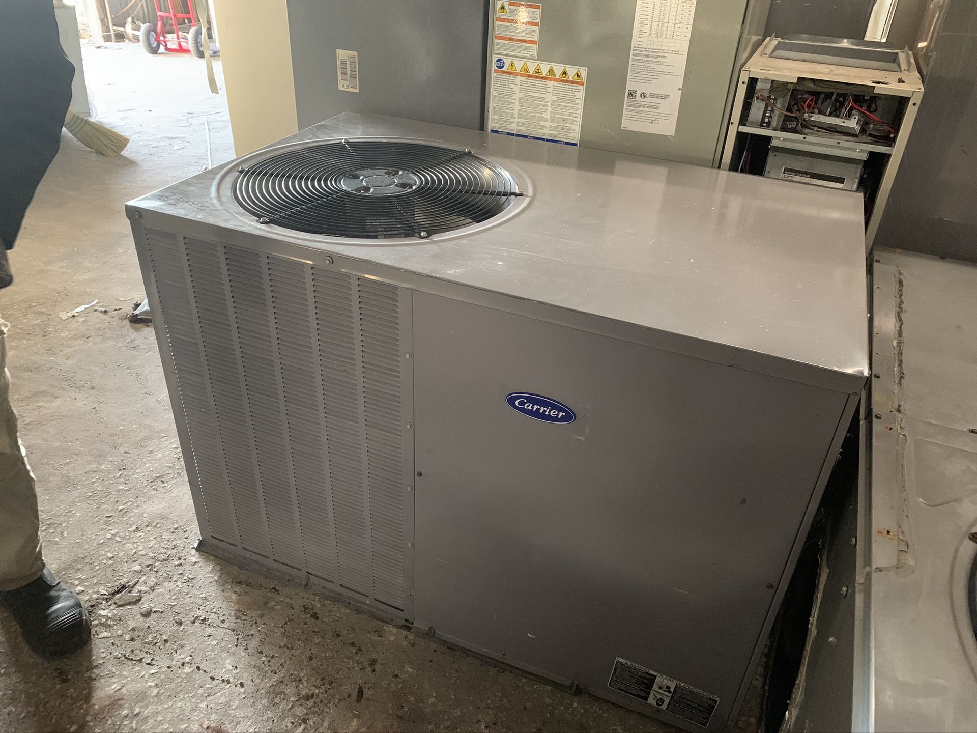 🔴 BRAND NEW && Like New A/C Package Units, Split Systems and Solo Condensers🔴