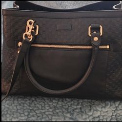 Gucci Black and Gold Shoulder Bag