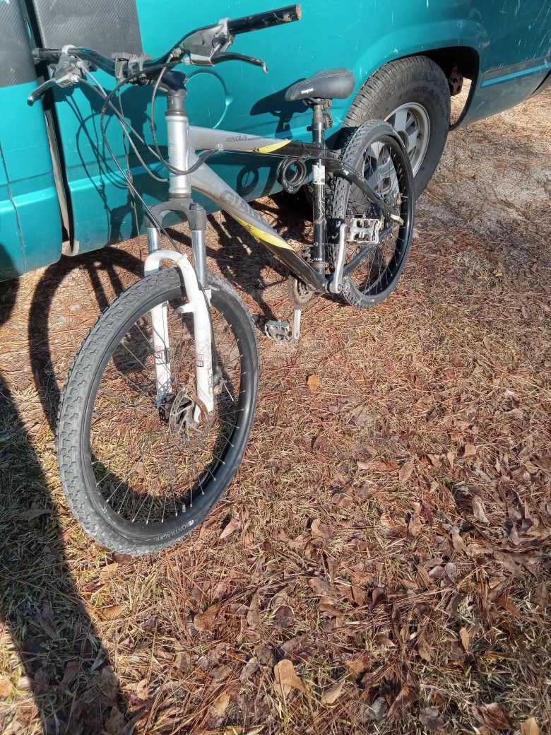 Giant Rincon Bike