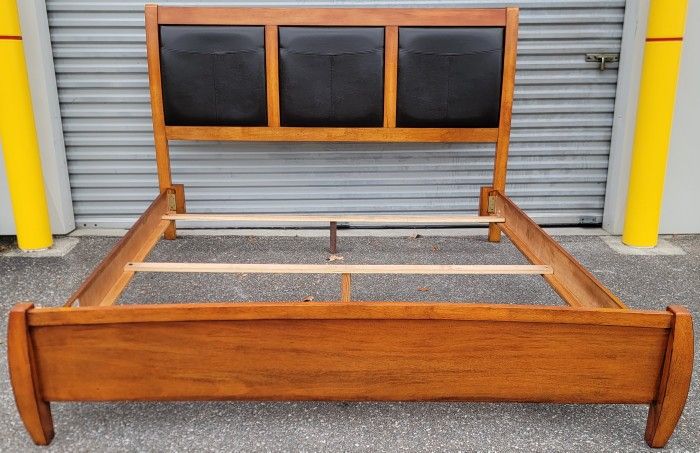 (FREE DELIVERY) Ashley Furniture King Bed Frame