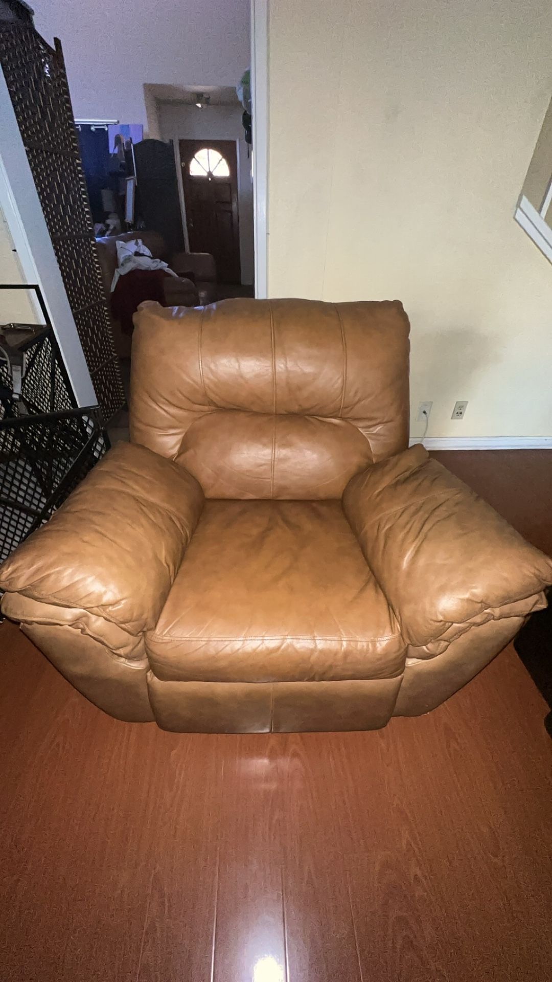 Bladen Leather Couch And Recliner Set