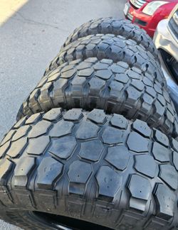 4 used tires Lt37x12.50r17 IronMan All Country MT $200.00 all 4
FIRM PRICE, FIRM PRICE 
PLEASE DON'T ASK FOR DICOUNT
POR FAVOR NO PREGUNTE POR DESCUEN