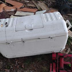 Super Large Igloo Cooler