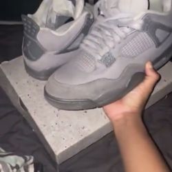 Jordan 4s